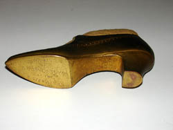 Gaby Deslys Shoe Pincushion