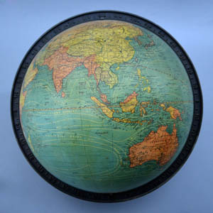 18-Inch Terrestrial Duncan Phyfe Style Floor Globe
