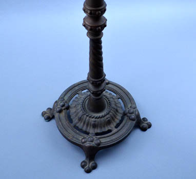 18-Inch Terrestrial Duncan Phyfe Style Floor Globe