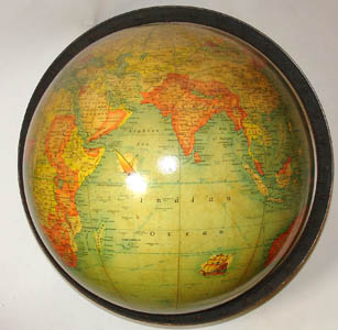 Replogle 16-Inch Terrestrial Floor Globe detail