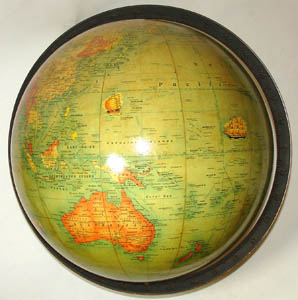 Replogle 16-Inch Terrestrial Floor Globe detail