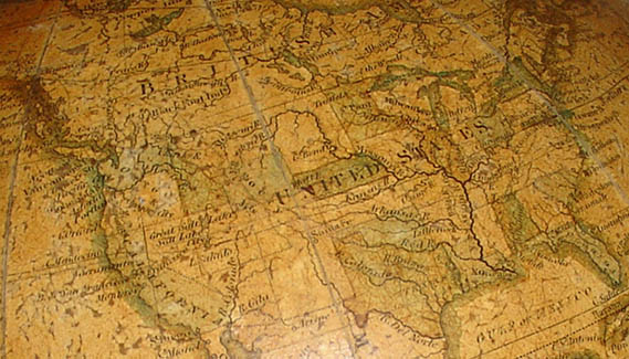 Joslin/Loring 9.5-Inch Globe