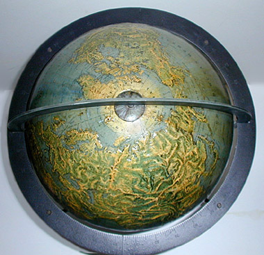 detail: top