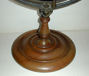 detail: base