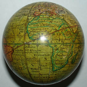 Correct Globe pocket globe detail