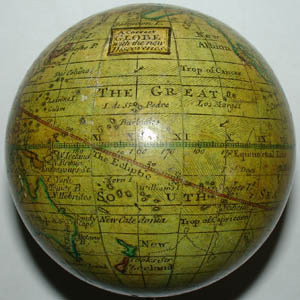 Correct Globe pocket globe detail