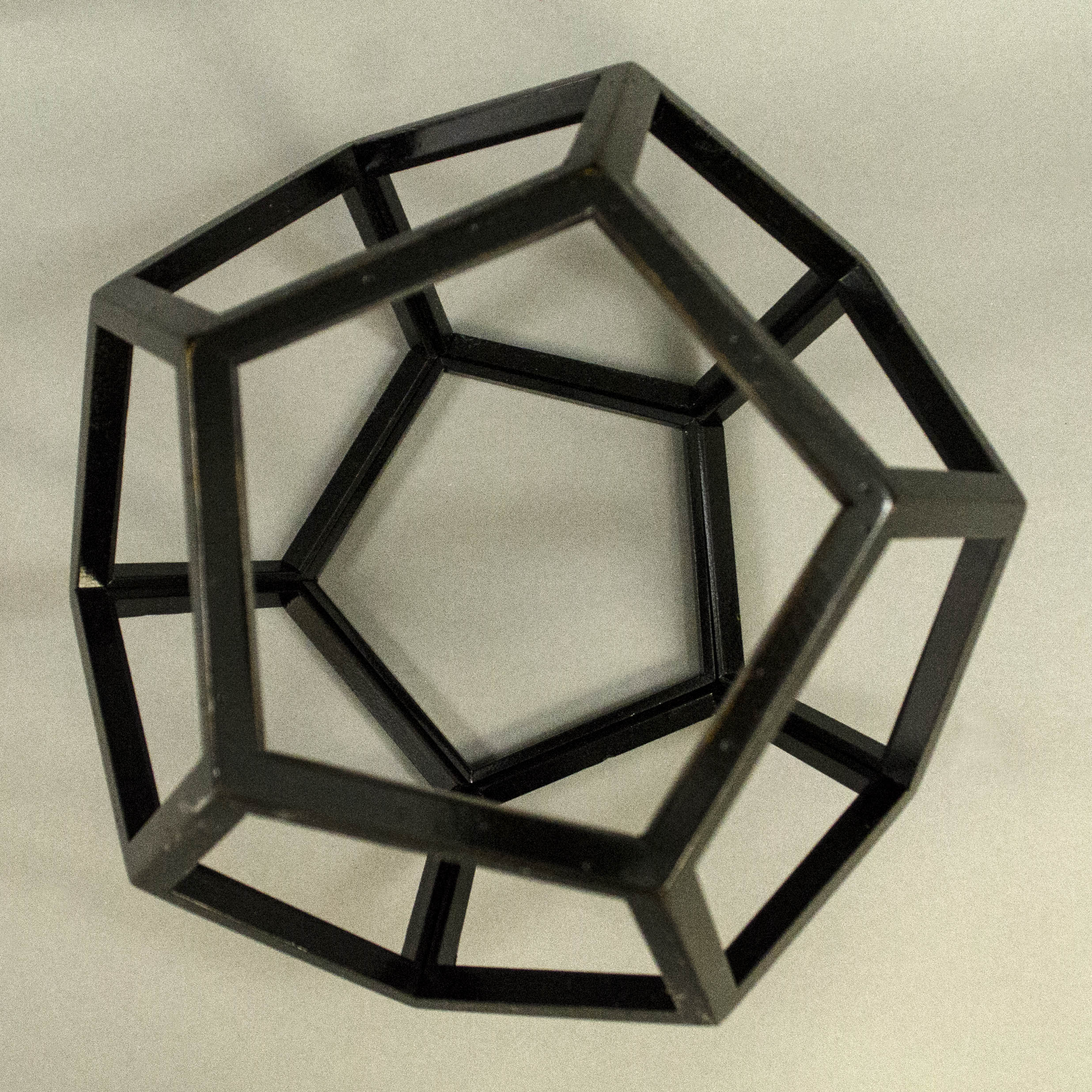 Dodecahedron, Skeletal Polygon Model