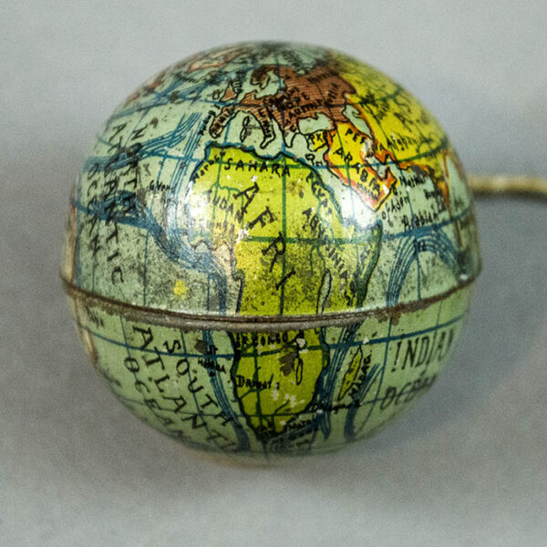E.J. Schwabe Novelty Company 2-Inch Mailable Souvenir Terrestrial Globe, detail
