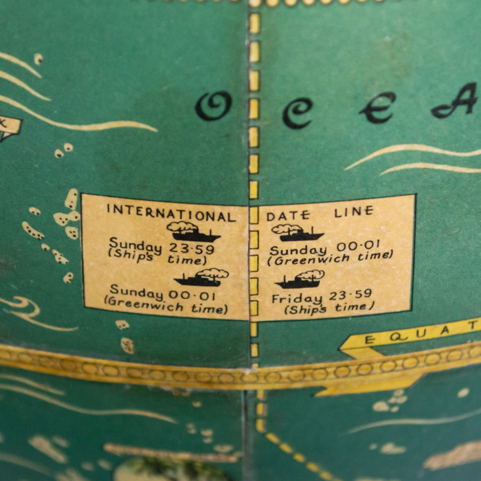 George Philip & Son Philips' Pictorial Globe, detail