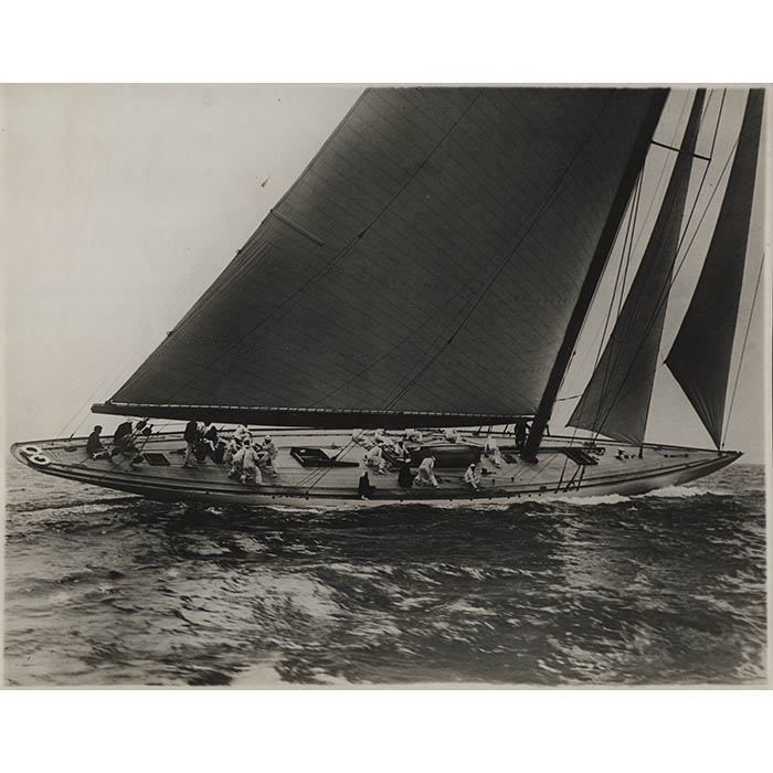 Edwin Levick, Weetamoe