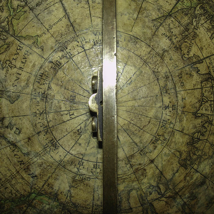 Bardin 9-Inch Terrestrial Table Globe, detail