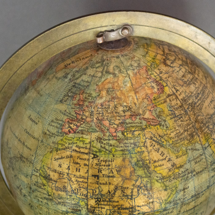 Heymann 4-Inch Terrestrial Table Globe, detail