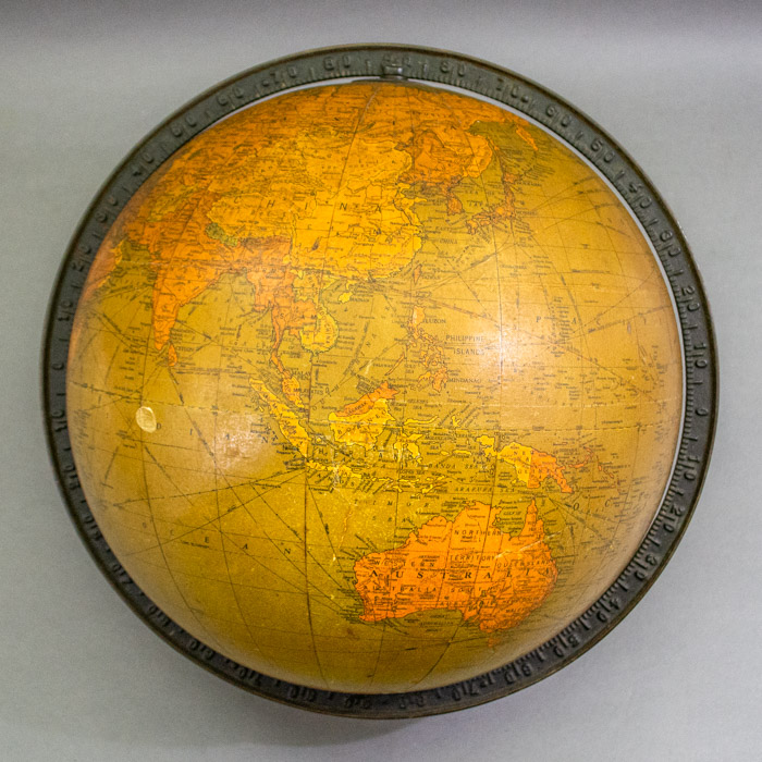 Replogle Globes, Inc. 12-Inch Terrestrial Table Globe, detail