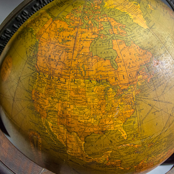 Replogle Globes, Inc. 12-Inch Terrestrial Table Globe, detail