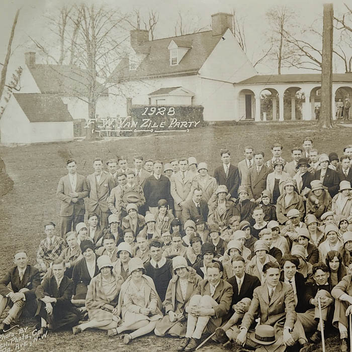 Mount Vernon Van Zile Detail